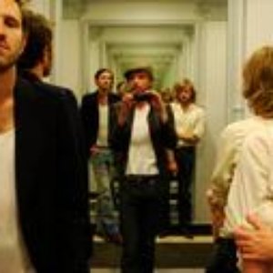 thieves_like_us-play_music_for_you-(advance)-2007 [kitsune] 的头像