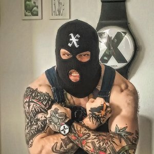 Carnivore Crusher 的头像