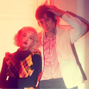 Glüme, Johnny Jewel 的头像