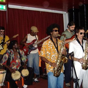 Christofolly and the Afro Beat Cookers 的头像