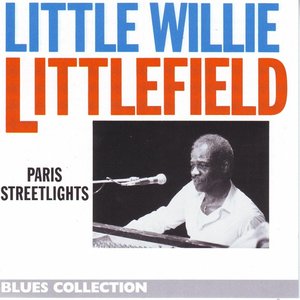 Paris streetlights