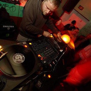 DJ Cansoe 的头像