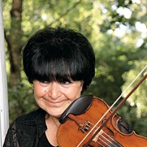 Лиана Исакадзе 的头像