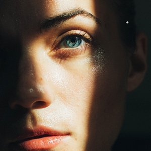 Hi, Me - Single