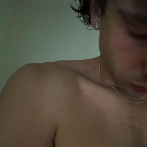 collarbone