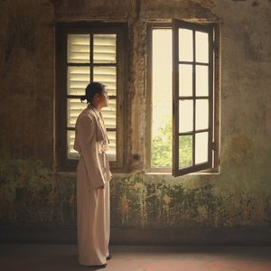 Empty House - Single