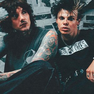YUNGBLUD, Oli Sykes & Bring Me The Horizon 的头像