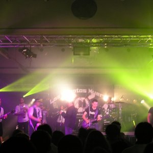 Los Zapatos Muertos 的头像