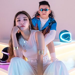 RICH BRIAN & CHUNG HA 的头像