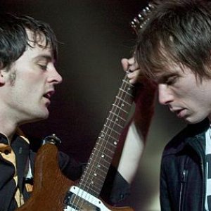 'Alex Kapranos, Nicholas McCarthy' için resim