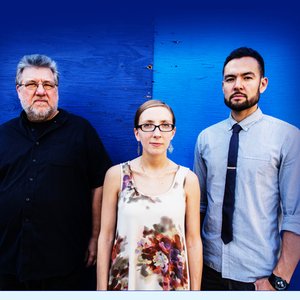 Avatar for Thumbscrew: Mary Halvorson (elg), Michael Formanek (cb), Tomas Fujiwara (dm)