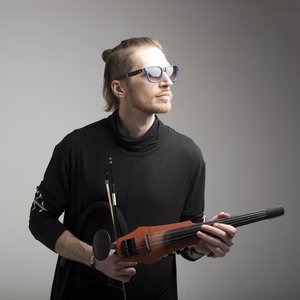 Vlad Janela 的头像