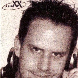 DJ Chrixx 的头像