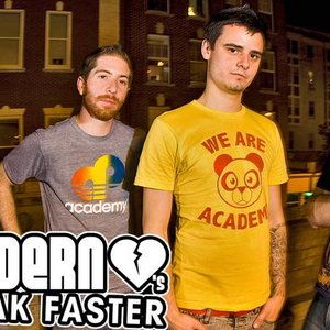 Modern Hearts Break Faster 的头像