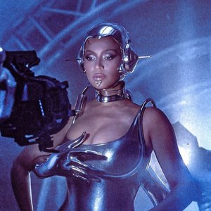 Beyoncé - Topic 的头像