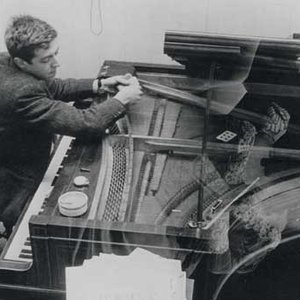 Cornelius Cardew 的头像