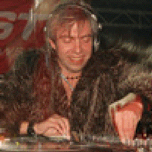 DJ Small 的头像
