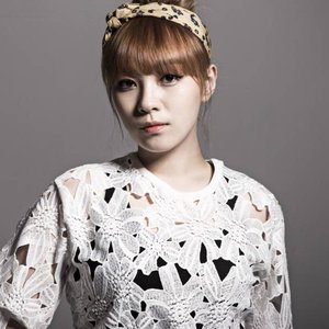 Kang Min Hee için avatar