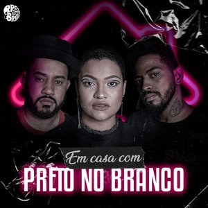 Em Casa Com Preto no Branco