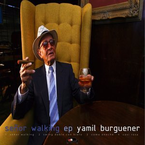 Señor Walking