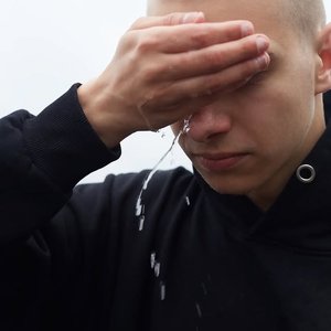Locre 的头像