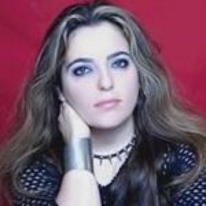 Elisa C. Martín 的头像