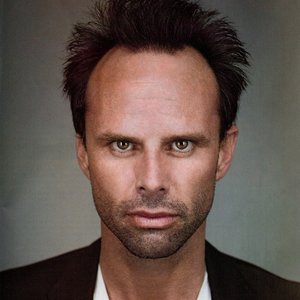 Walton Goggins için avatar