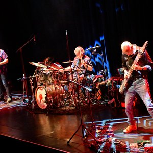 Stick Men & Tony Levin & Pat Mastelotto & Markus Reuter 的头像