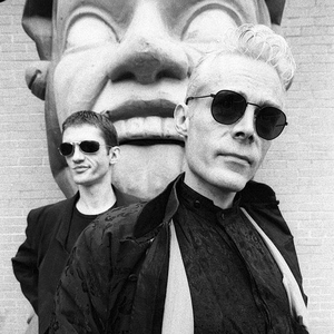 Sisters Of Mercy live