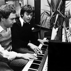 Robert Fripp & Peter Gabriel 的头像