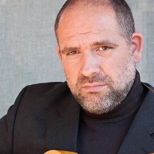 Alfred Fernández 的头像