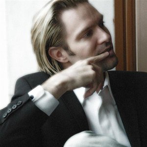 Eric Whitacre Conducts: Live from Tokyo!