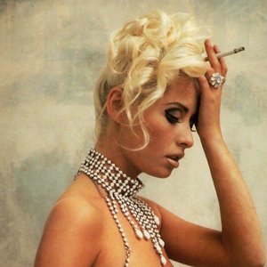 Wendy James 的头像