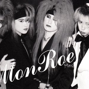 Mon​Roe 的头像