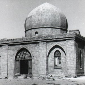 “Baba Taher”的封面