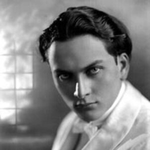 Manly P. Hall 的头像