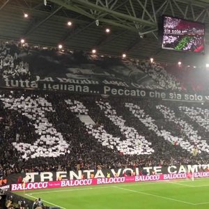 Immagine per 'La Curva'