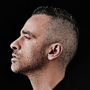 Eros Ramazzotti photo provided by Last.fm