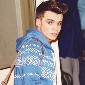 Image pour 'Josh Cuthbert'
