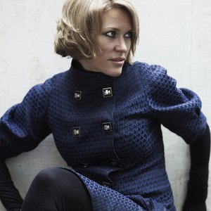 “Cerys Matthews”的封面