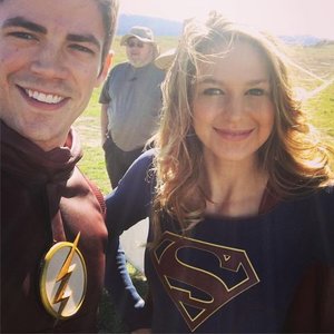 “Melissa Benoist & Grant Gustin”的封面