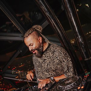 Safar (FR) 的头像