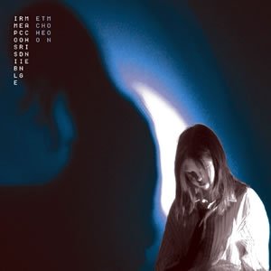 “Echo The Moon”的封面