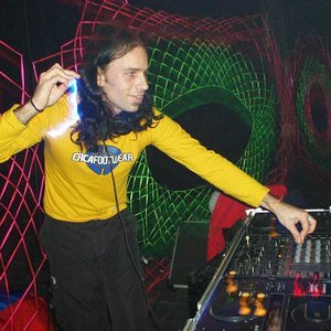 Shiva Skazi 的头像