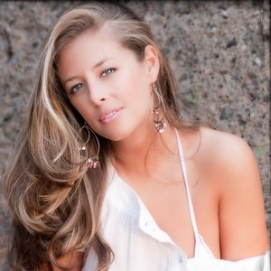 Amanda Lameche Profile Picture