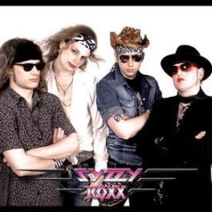 “Syzzy Roxx”的封面