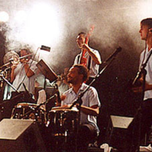 El Tattoo del Tigre photo provided by Last.fm