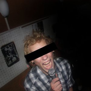 Chickenwhore 的头像