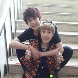Henry Feat. KyuHyun 的头像