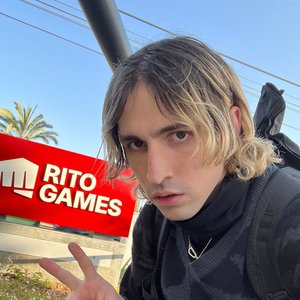 League of Legends & Porter Robinson 的头像